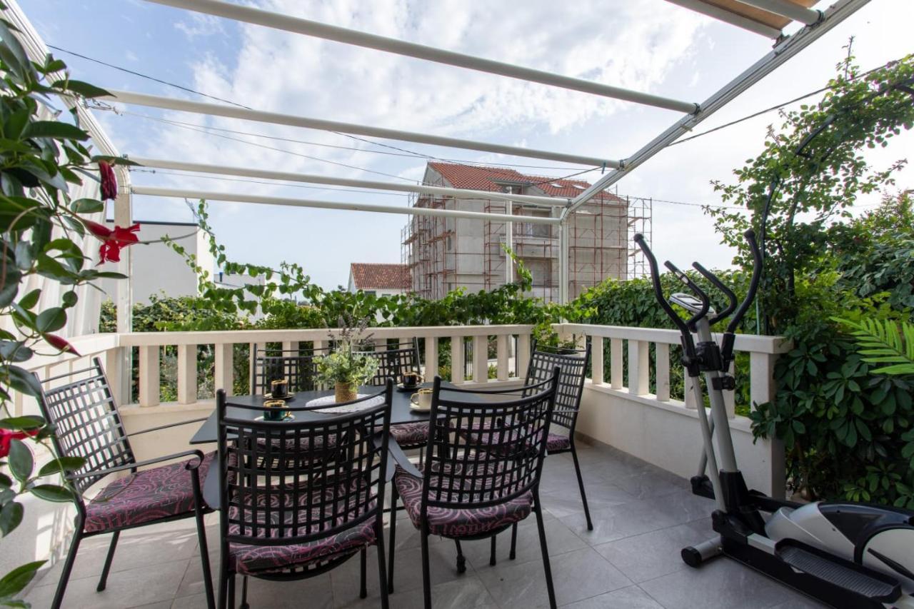 Lux Apartment Ema Kaštela 외부 사진