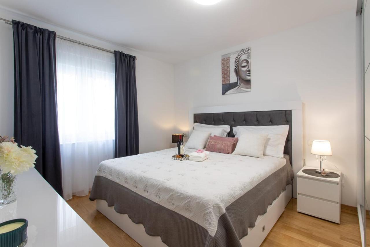 Lux Apartment Ema Kaštela 외부 사진