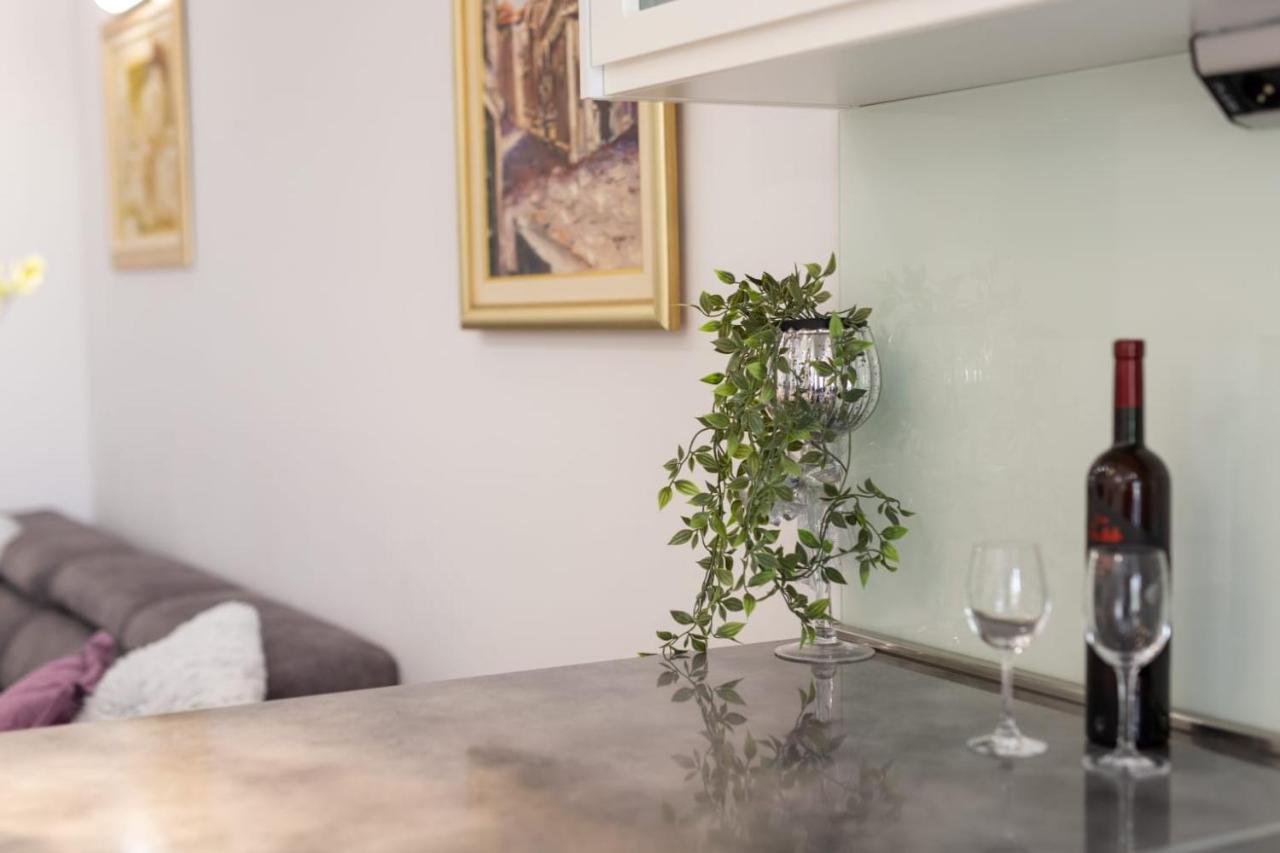 Lux Apartment Ema Kaštela 외부 사진